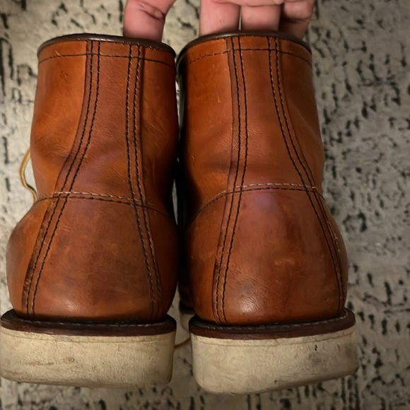 Red Wing Heritage Classic Moc 6-Inch Boot in Oro Legacy 875 - Picture 4 of 9